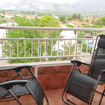 Spacious In With Mountain View Apartment