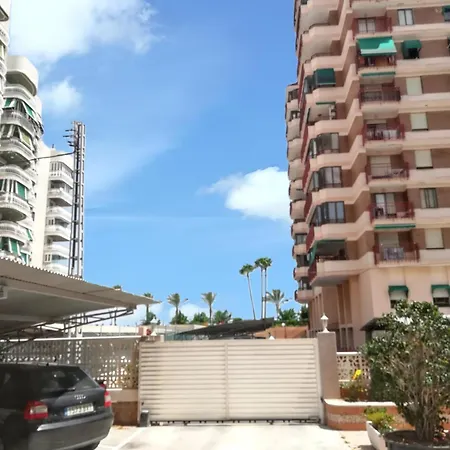 Spacious In With Mountain View Apartment *